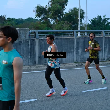 Runner Photo 6257424