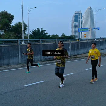 Runner Photo 6257436