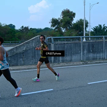 Runner Photo 6257437