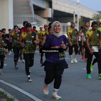 Runner Photo 6257453