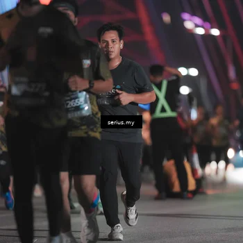Runner Photo 6257456