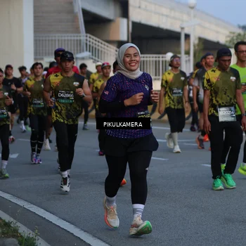 Runner Photo 6257466