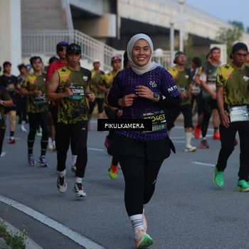 Runner Photo 6257480