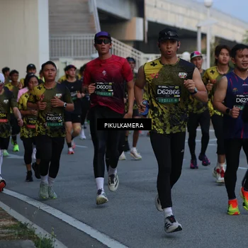 Runner Photo 6257502