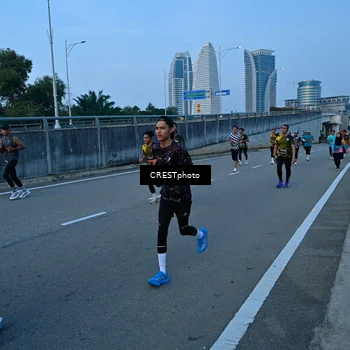 Runner Photo 6257573