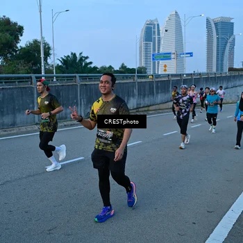 Runner Photo 6257678