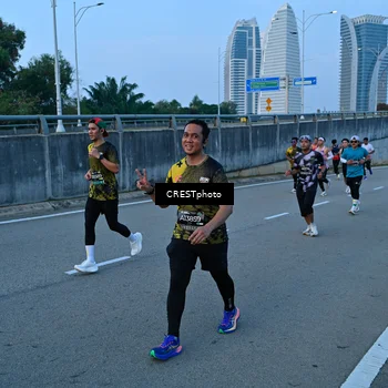 Runner Photo 6257683