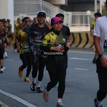 Runner Photo 6257715