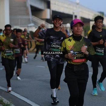 Runner Photo 6257724