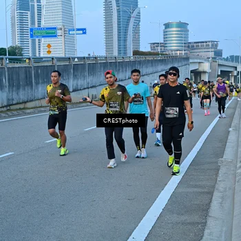 Runner Photo 6257771