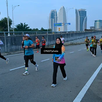 Runner Photo 6257789