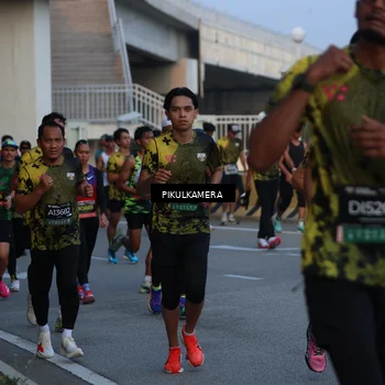 Runner Photo 6257796