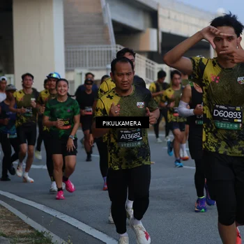 Runner Photo 6257854