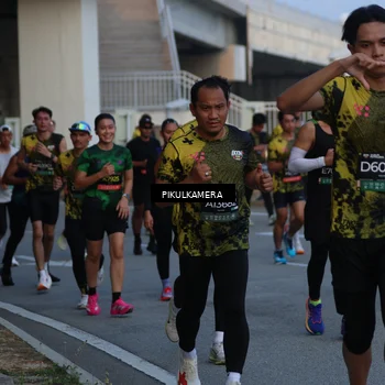 Runner Photo 6257890