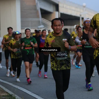 Runner Photo 6257902