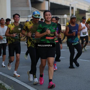 Runner Photo 6257930