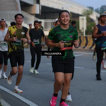 Runner Photo 6257934