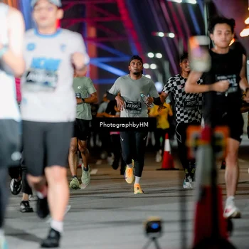 Runner Photo 6257972