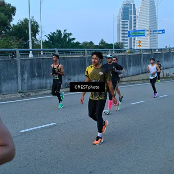 Runner Photo 6257986