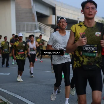 Runner Photo 6257987