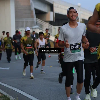 Runner Photo 6258028