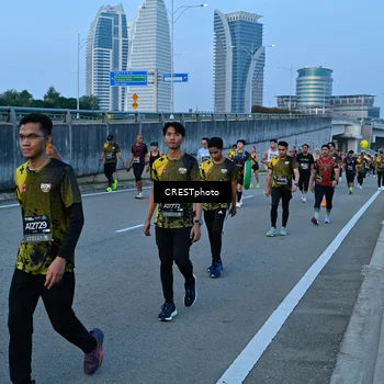Runner Photo 6258034