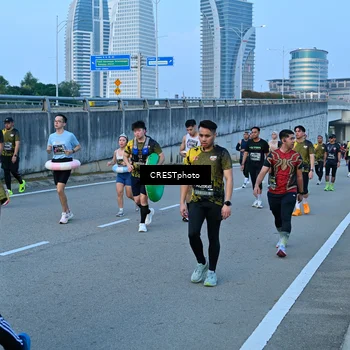 Runner Photo 6258071