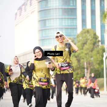 Runner Photo 6258072