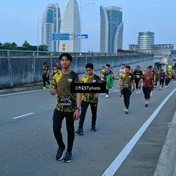 Runner Photo 6258076