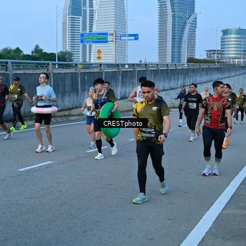 Runner Photo 6258077