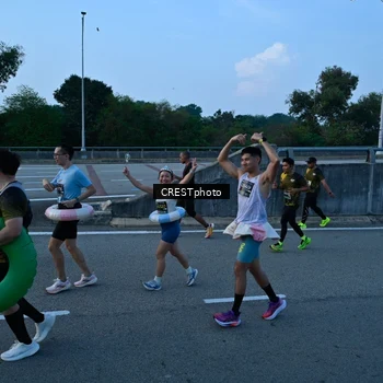 Runner Photo 6258128