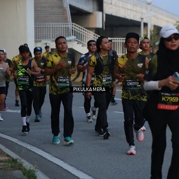Runner Photo 6258163