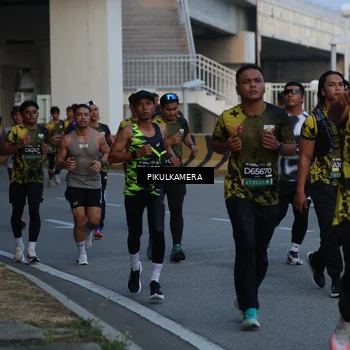 Runner Photo 6258187