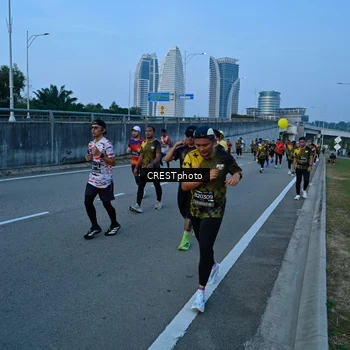 Runner Photo 6258191