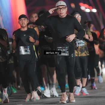 Runner Photo 6258192