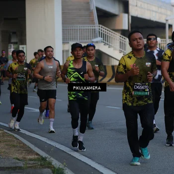 Runner Photo 6258198