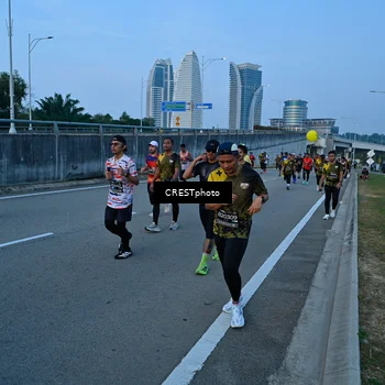 Runner Photo 6258199