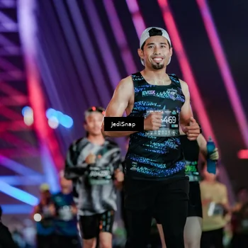Runner Photo 6258201