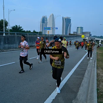 Runner Photo 6258211