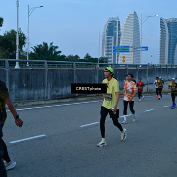 Runner Photo 6258231