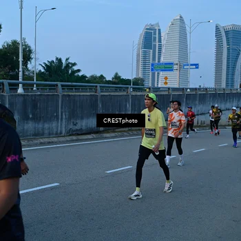 Runner Photo 6258241