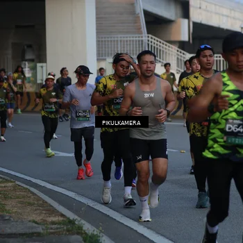 Runner Photo 6258245