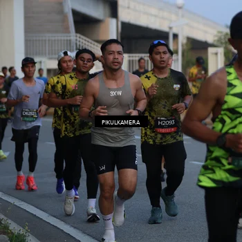 Runner Photo 6258251