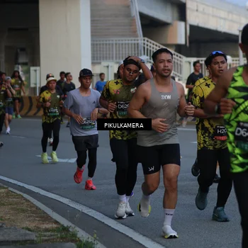 Runner Photo 6258267