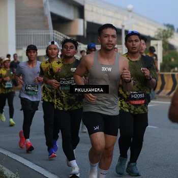 Runner Photo 6258275