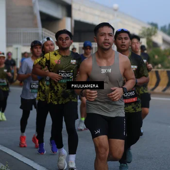 Runner Photo 6258287