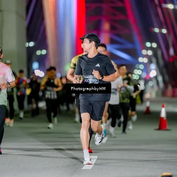 Runner Photo 6258341