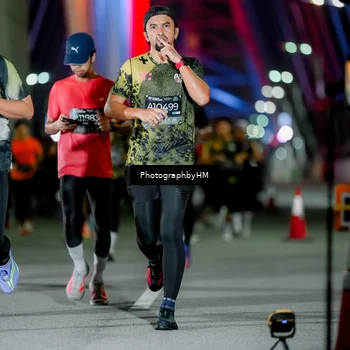 Runner Photo 6258343