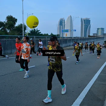 Runner Photo 6258347