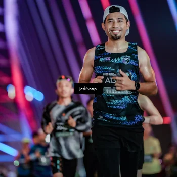 Runner Photo 6258358